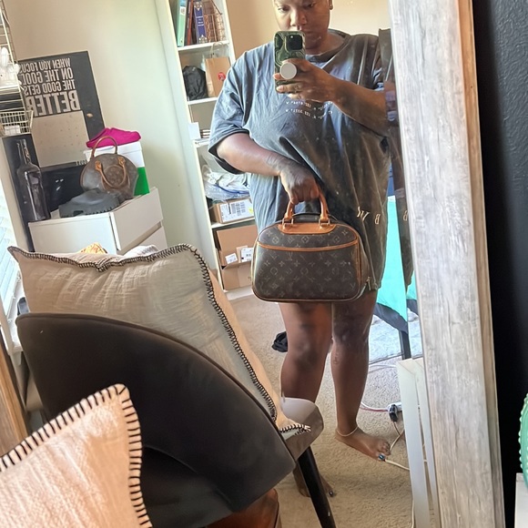 Louis Vuitton Trouville Monogram PM - Picture 9 of 9